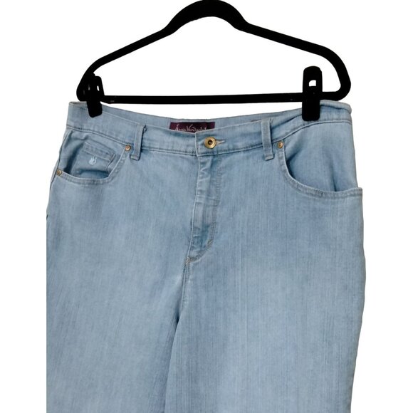 Gloria Vanderbilt Amanda Womens Size 16 Average Light Blue Denim Jeans - Picture 3 of 8